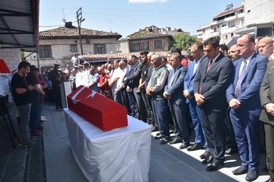 Şehit Uzman Onbaşı İdris Gezer, Gözyaşları İle Toprağa Verildi