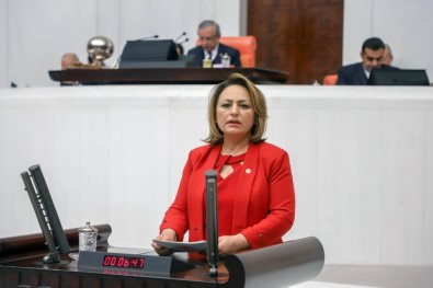 Son 11 Yılda 2 Bin 975 Kadın Öldürüldü