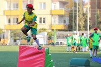 ŞEHITKAMIL BELEDIYESI - Yeşil Sahada Şenlik Havasında Final