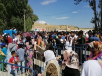 SULTAN ALPARSLAN - Ahlatlılar Cumhurbaşkanı Erdoğan'ı Bekliyor