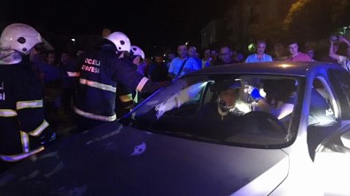 Kocaeli'de İki Otomobil Çarpıştı Açıklaması 5 Yaralı