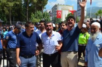 OSMANIYE VALISI - Osmaniyeli Şehit Babası Açıklaması 'Şehit Babası Oldum, Ona Seviniyorum'