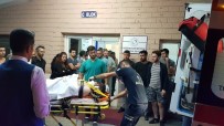 TUANA - 10 Kişinin Yaralandığı Kaza Anı Güvenlik Kameralarına Yansıdı