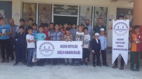 KIZ ÖĞRENCİLER - Akşehir Belediyesinden Kur'an Kursu Öğrencilerine Havuz Ödülü