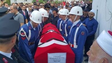 Ankara'da İntihar Eden Bursalı Uzman Çavuş Toprağa Verildi