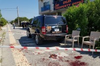 TÜP PATLADI - Antalya'da İş Yerinde Tüp Patladı, Biri Çocuk 4 Kişi Yaralandı