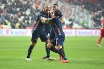 MEHMET TOPAL - Başakşehir'e Gençlik Aşısı