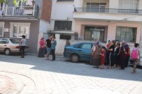 PAMUKKALE ÜNIVERSITESI - Eşini Sokak Ortasında Boğazından Bıçaklayarak Dehşet Saçtı