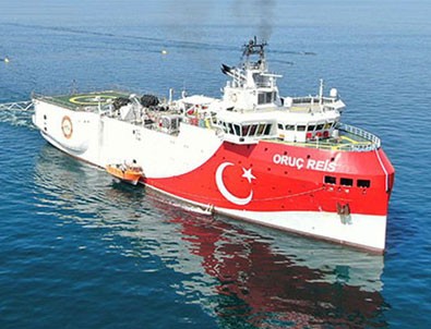 Oruç Reis Akdeniz'e iniyor