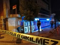 ŞÜPHELİ PAKET - Sancaktepe'de Molotof Kokteyli Saldırı Polisi Harekete Geçirdi