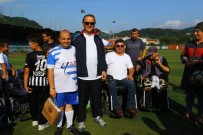 FUTBOL MAÇI - Satranç Turnuvasından Kazandıkları Tekerlekli Sandalyeleri İhtiyaç Sahiplerine Verdiler