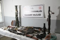 TANKSAVAR FÜZESİ - Şemdinli'de 8 Teröristin Etkisiz Hale Getirildiği Operasyon Kamerada