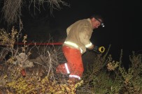 İTFAİYE ARACI - Alanya'da Çalılık Alanda Yangın Paniği