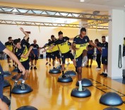 CAN BARTU - Fenerbahçe Salonda Çalıştı