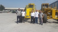 İŞ MAKİNESİ - Manisa Büyükşehir'den Otobüs Ve İş Makinesi Desteği