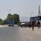 ENFORMASYON BAKANI - Yemen Ordusu, BAE Destekli Güçlerin Kontrol Ettiği Aden'e Girdi