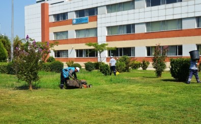 Yunusemre'de Okul Bahçeleri Düzenleniyor