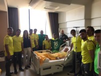 BURSASPOR - Bursaspor'un Efsâne İsmi Medicana Bursa Hastanesi'nde Ameliyat Oldu