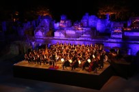 ÖLÜMSÜZ - Efes Antik Kentinde Unutulmaz Festival