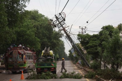 Pakistan'da Sel Felaketi Açıklaması 5 Ölü