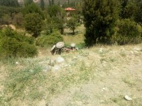 Denizli'de 85 Yaşındaki Adam Devrilen Traktörün Altında Kalarak Öldü