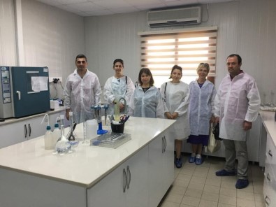 Öğretmenler, MESKİ Merkez Su Analiz Laboratuvarını Gezdi