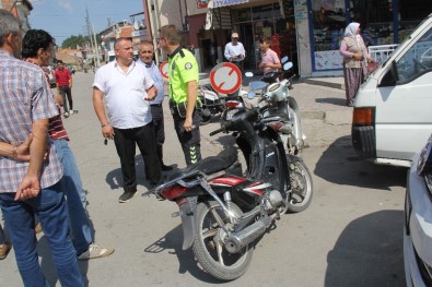 Şuhut'ta Motosiklet Kazası; 1 Yaralı