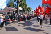 30 AĞUSTOS ZAFER BAYRAMı - Ayvalık'ta 30 Ağustos Zafer Bayramı Kutlandı