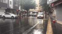 YAĞAN - Bingöl'de Yağmur Ara Ara Etkili Oluyor