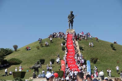 Dumlupınar'da Zafer Bayramı Coşkusu