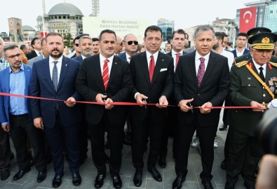 Taksim Meydanı'nda 'Zafer Haftası Sergisi' Açıldı