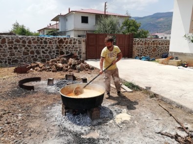 Üzüm Pekmezi Yapımına Başlandı