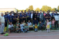SPOR BİLİNCİ - Akhisar Nostalji Futbol Turnuvası Sona Erdi
