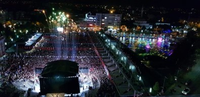 Aydın Büyükşehir Belediyesi'den Renkli Kutlama