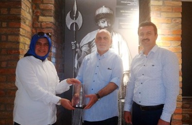 Beyoğlu Belediye Başkan Yardımcıları, Gül Baba Külliyesi'ni Ziyaret Etti