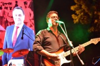 MURAT DURMAZ - Bilecikliler Zafer Bayramını Konserle Kutladı
