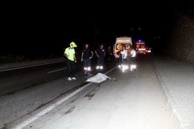 Fethiye'de Otomobil Motosiklete Çarptı; 1 Ölü