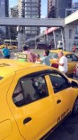 KISA MESAFE - (Özel) Müşterisi İle Tartışan Taksiciye Meslektaşlarından Dayak