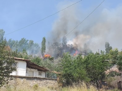 Başkentte 12 Gecekondu Kül Oldu