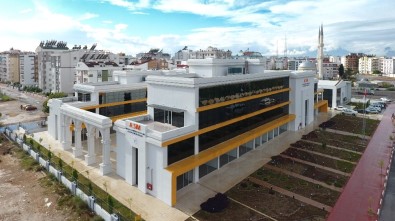 Bilim Ve Teknoloji Merkezi Gün Sayıyor