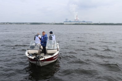 Farklı Ülkelerden Balıkçılar Nükleer Tesis Yakınında Avlanma Deneyimi Yaşadı