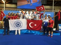 VALENCIA - İAÜ Karate Takımı Avrupa'da Üçüncü Oldu