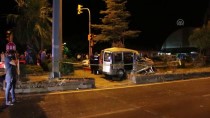 ACIL SERVIS - Aydın'da Trafik Kazası Açıklaması 1 Ölü, 2 Yaralı