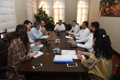 Belediye'den Sağlık, Gıda Ve Kültür-Edebiyat Projelerine Destek