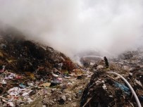 TURGUT ÖZAL - Çöplükteki Yangın Kısa Sürede Söndürüldü