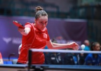 Ece'den 2 Altın Madalya