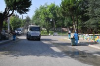 GÜLDEREN - Isparta Belediyesi'nden Mahallelerde Bayram Temizliği