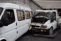 Malatya'da Kamyonet Minibüse Çarptı Açıklaması 2 Yaralı