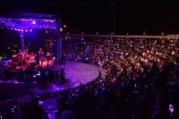 PELITÖZÜ - Sanatçı Pamela'dan Muhteşem Konser