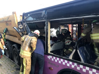 Sancaktepe'de Otobüs Kazası; 1 Yaralı